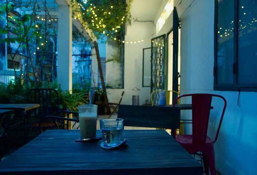 هتل Domino Homestay