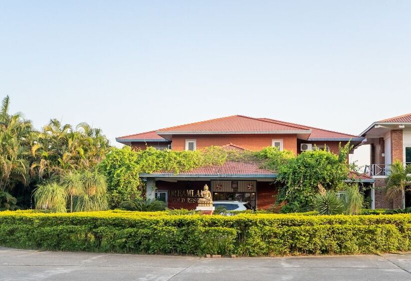 Dreamland Gold Resort &