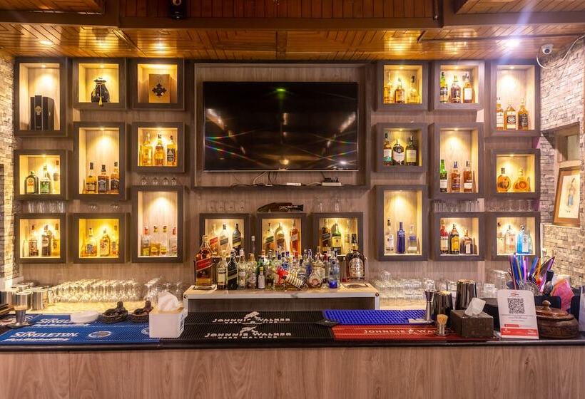 Dreamland Gold Resort &