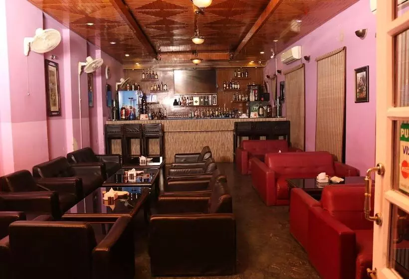 Dreamland Gold Resort &