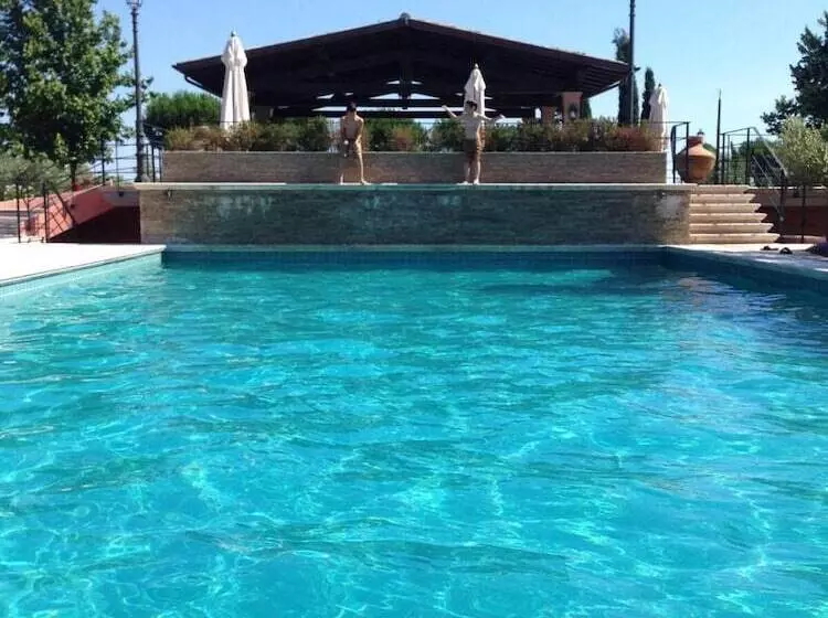 Hotelli La Cascina