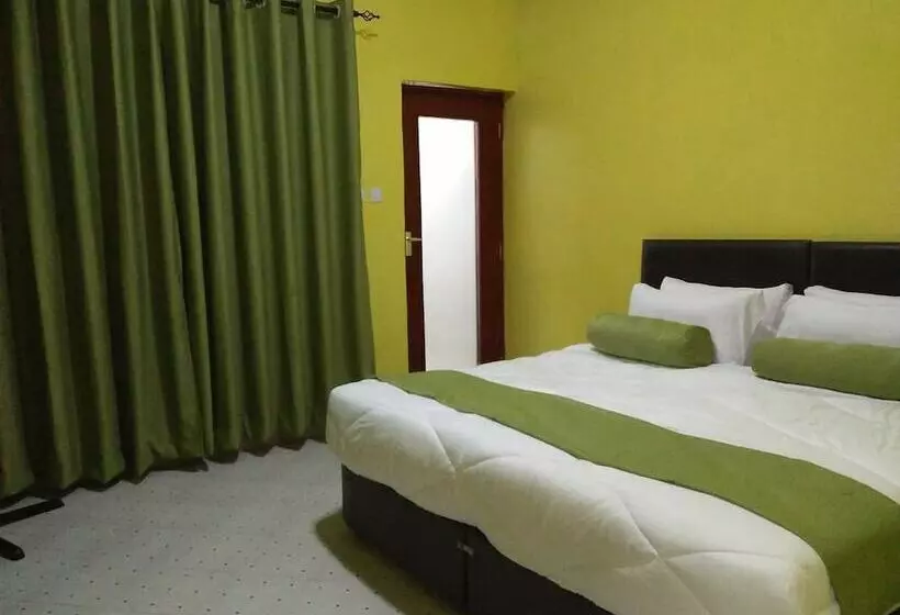 هتل My Place Gardens