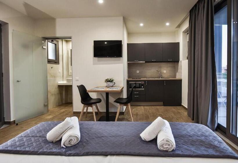 Del Mar  Adults Only