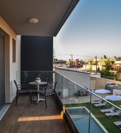 Del Mar  Adults Only