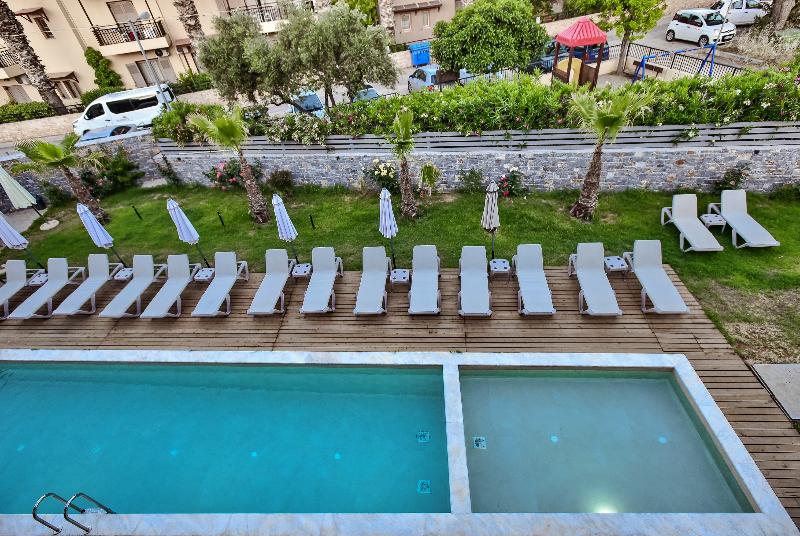 Del Mar  Adults Only