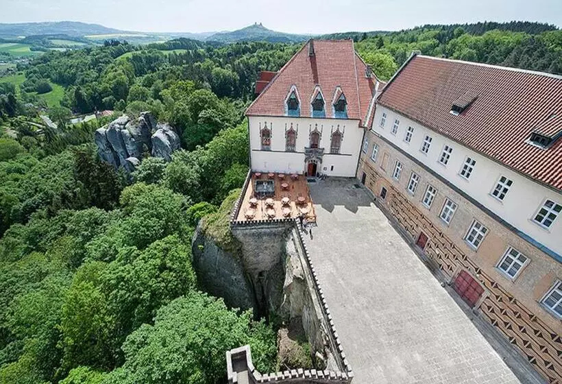 Ea Hotel Hrubá Skála