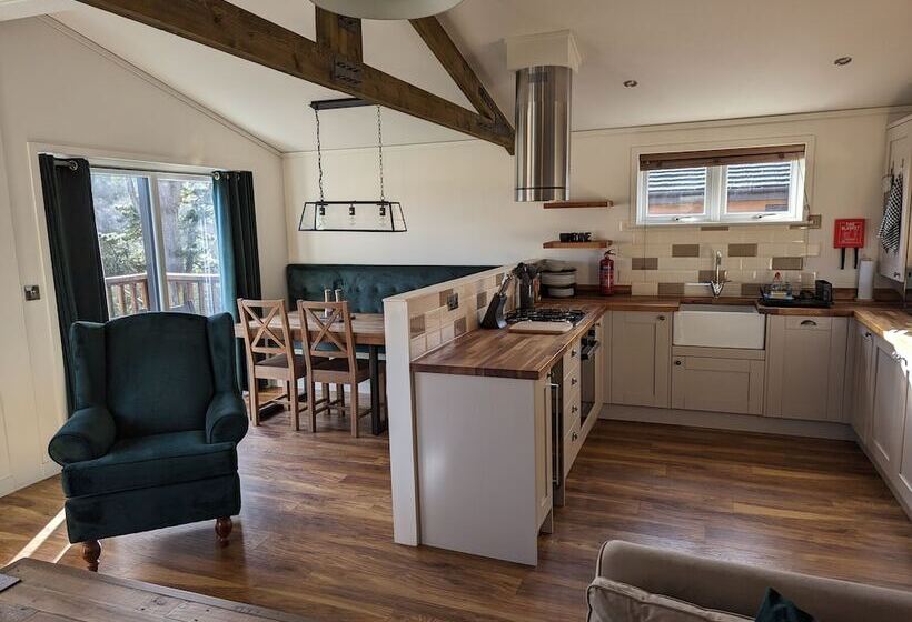 Great Trethew Manor Hotel & Self Catering Lodges