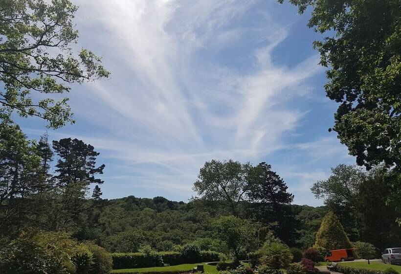 Great Trethew Manor Hotel & Self Catering Lodges