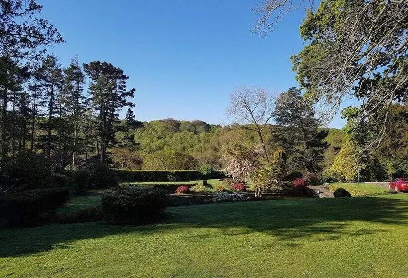 Great Trethew Manor Hotel & Self Catering Lodges