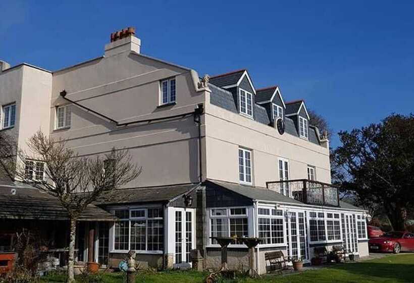Great Trethew Manor Hotel & Self Catering Lodges