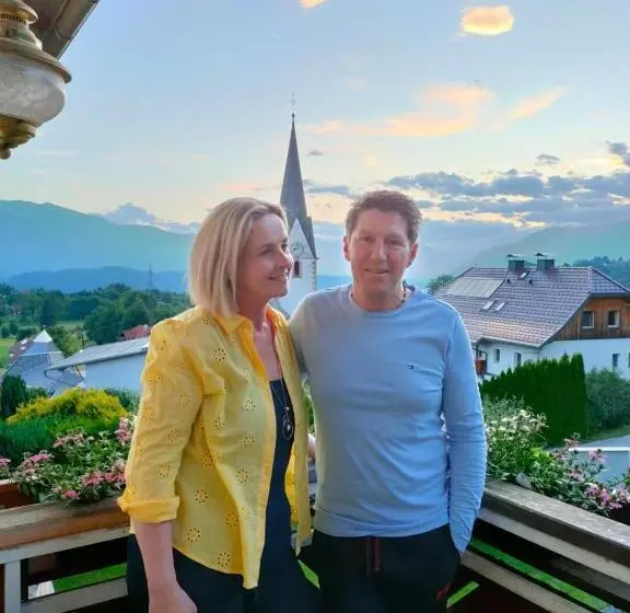 Hotelli Café Restaurant Matzelsdorfer Hof