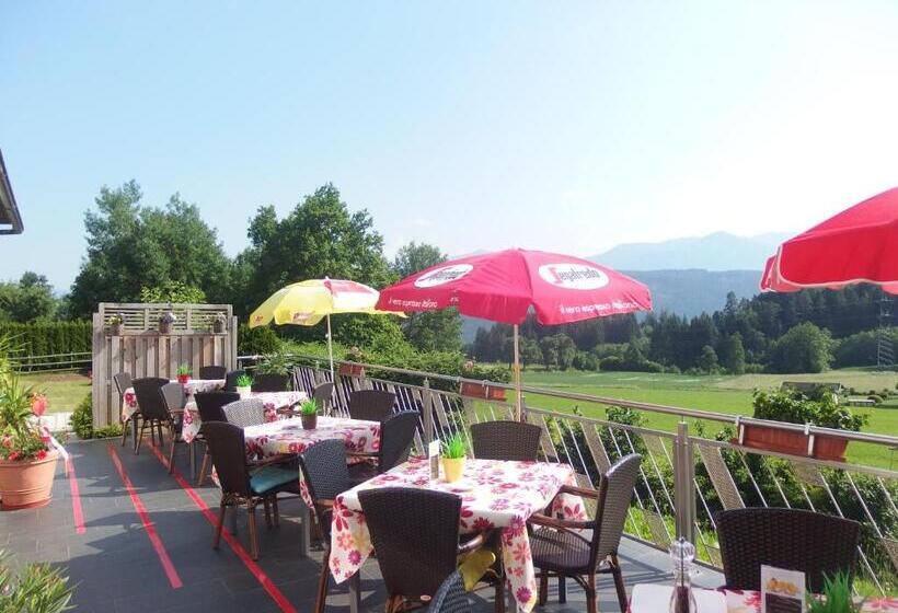 בית מלון כפרי Café Restaurant Matzelsdorfer Hof