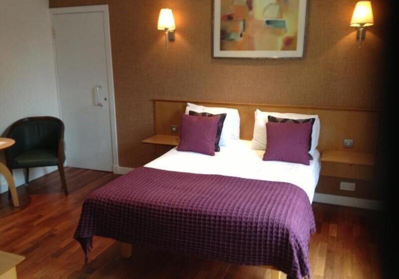 בית מלון כפרי The Coachman