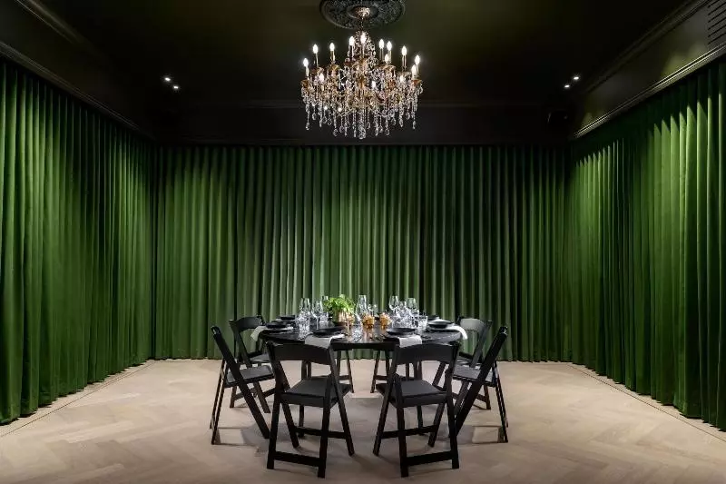 هتل Gladstone House