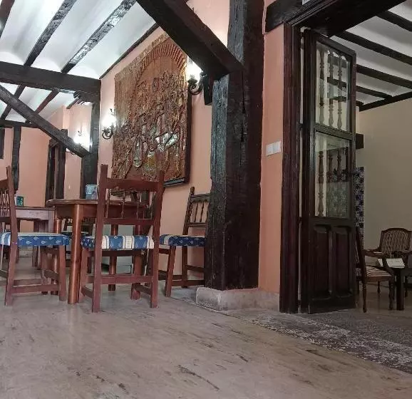 Отель Nuevo Arlanza