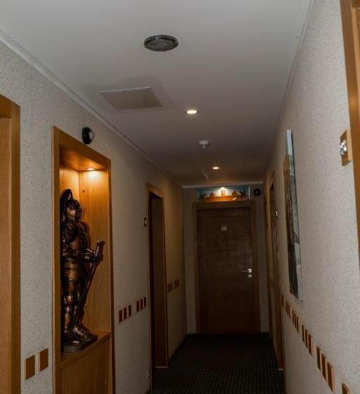 هتل Pils With Self Check In