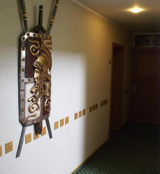 هتل Pils With Self Check In