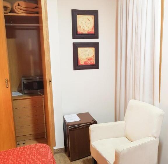 酒店 Plaza Escribano