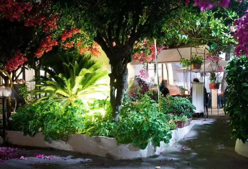 בית מלון כפרי Residence Nemo