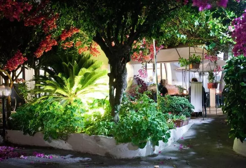 בית מלון כפרי Residence Nemo