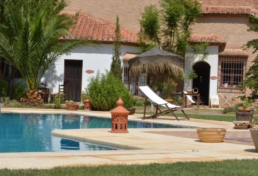 교외 호텔 Cuevas Almagruz