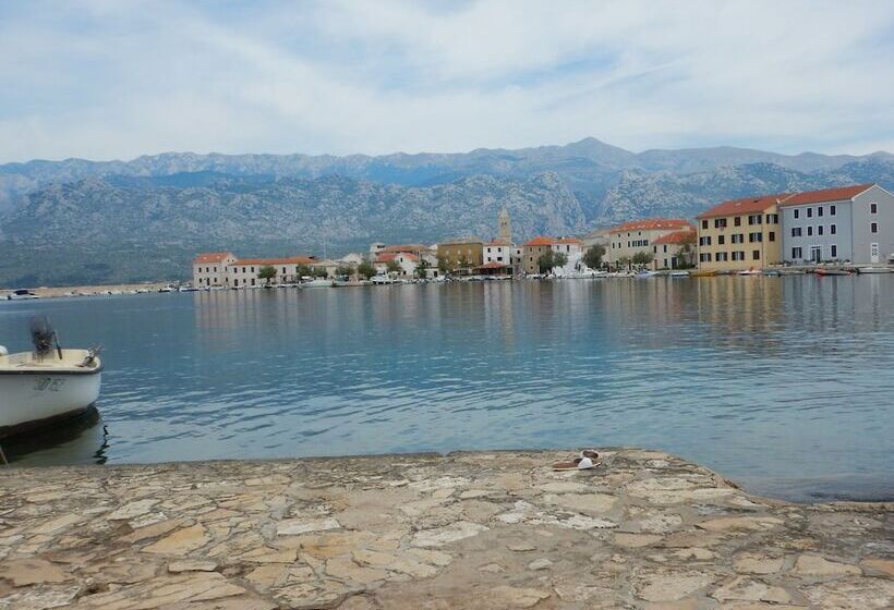 ホテル Tamarix Residence