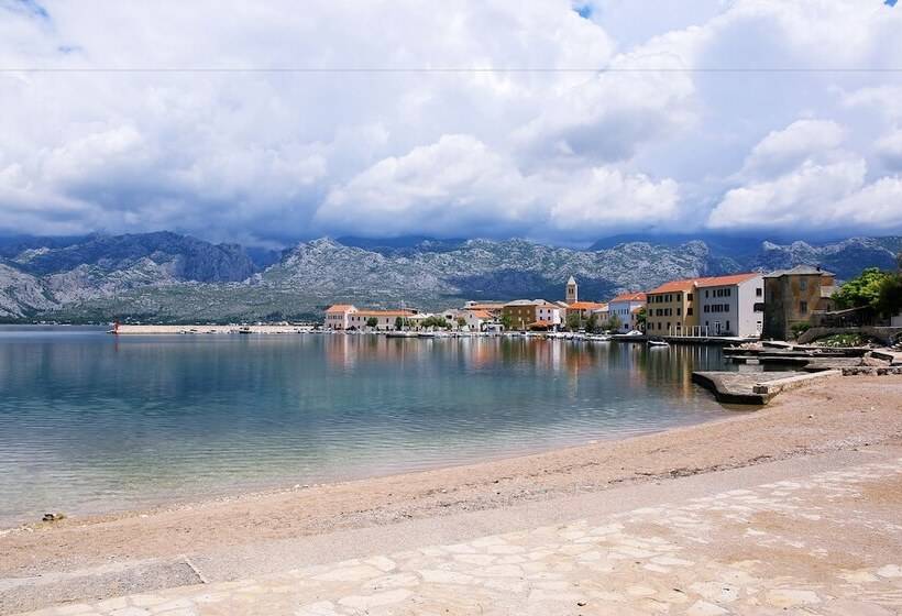 ホテル Tamarix Residence