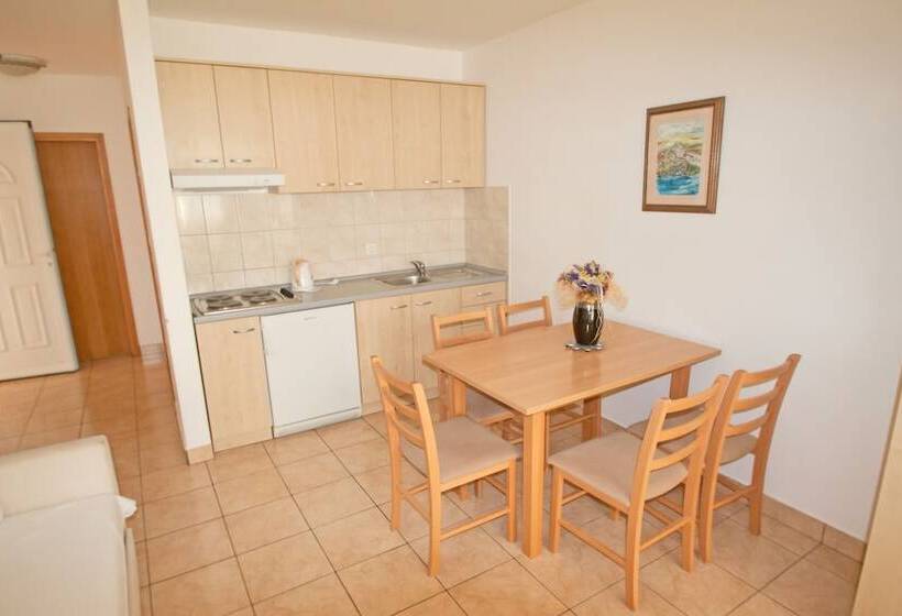 ホテル Tamarix Residence