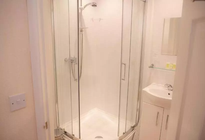 호텔 The Commercial