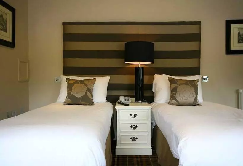 Отель The White Hart