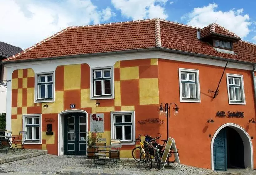 Hotelli Zur Schonenburg