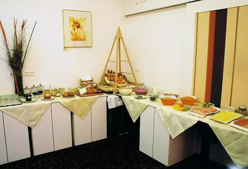 Hotelli Zur Schonenburg