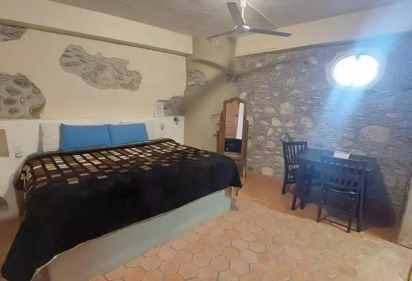 ホテル 19 De Enero Centro