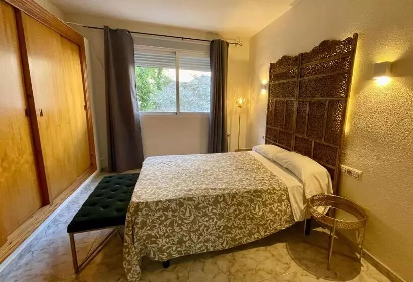 هتل Chinasol Low Cost