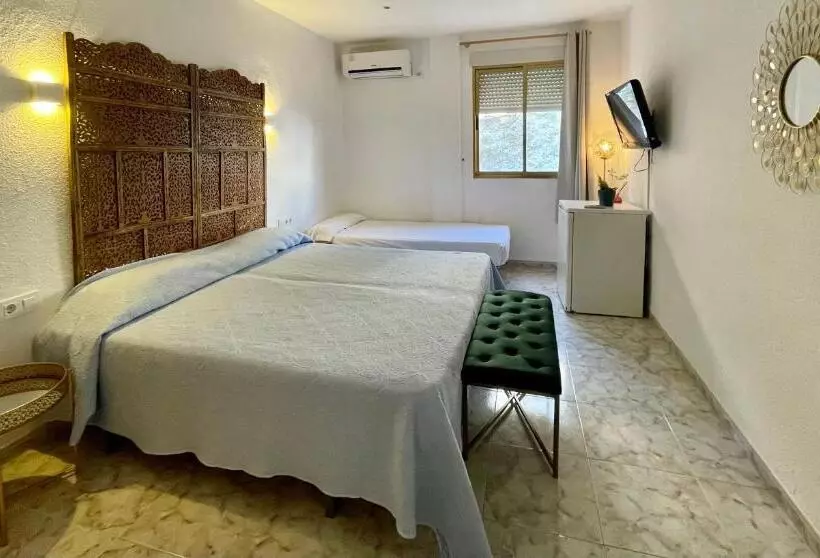 هتل Chinasol Low Cost