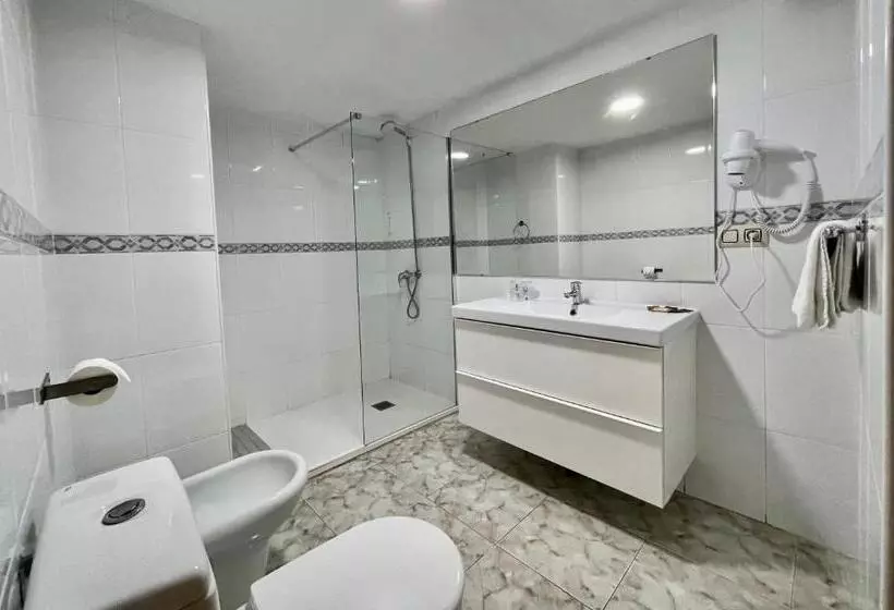 هتل Chinasol Low Cost