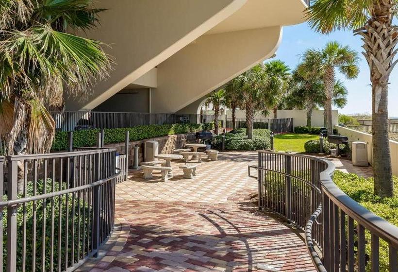 Hotelli Phoenix Ix By Brett Robinson Vacations