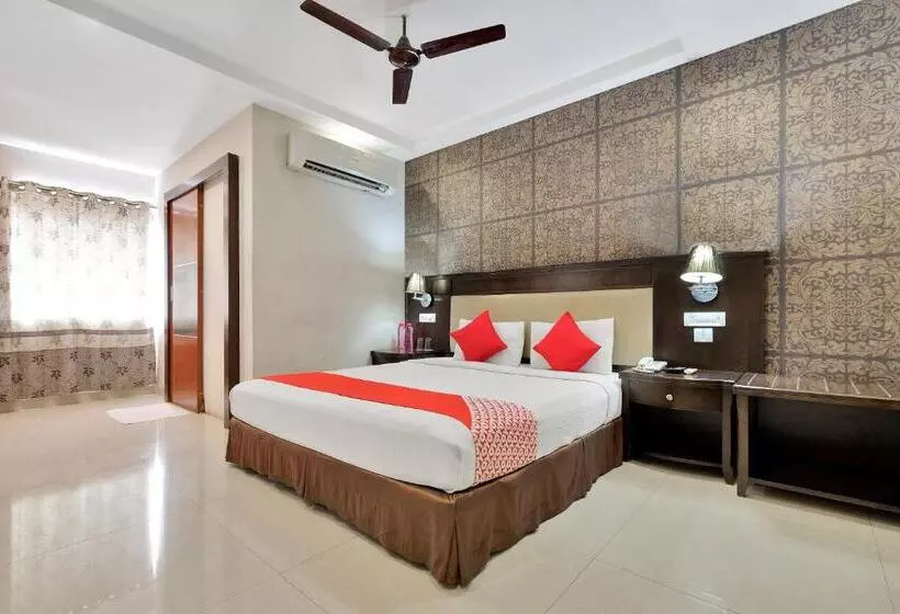 ホテル Super Capital O Rudra Grand Near Kondapur X Road