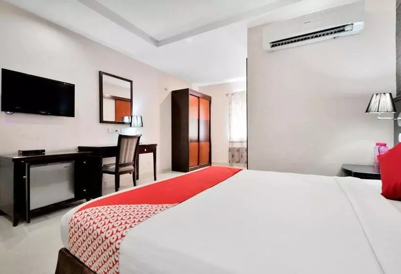ホテル Super Capital O Rudra Grand Near Kondapur X Road