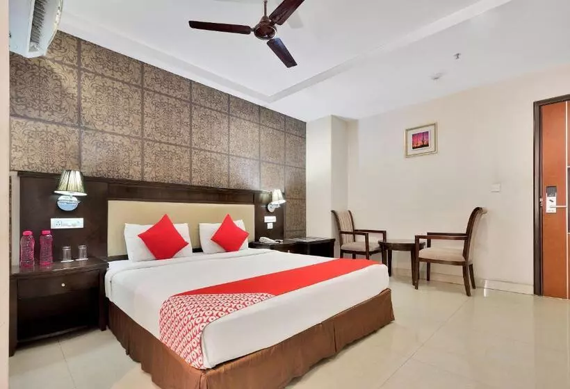 ホテル Super Capital O Rudra Grand Near Kondapur X Road