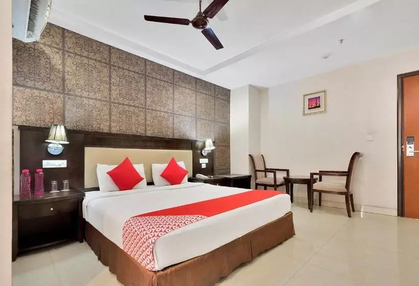 ホテル Super Capital O Rudra Grand Near Kondapur X Road