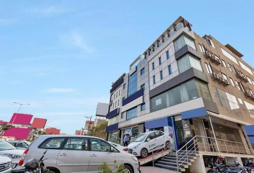 ホテル Super Capital O Rudra Grand Near Kondapur X Road