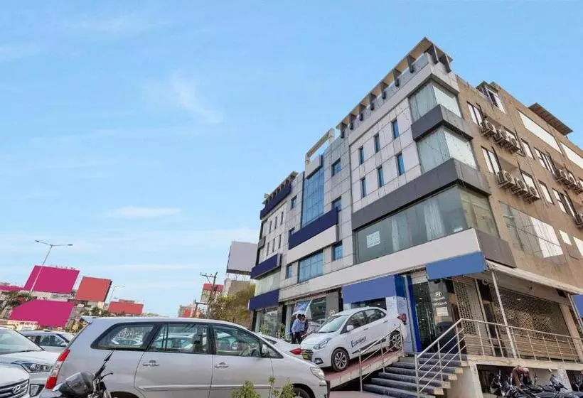 ホテル Super Capital O Rudra Grand Near Kondapur X Road