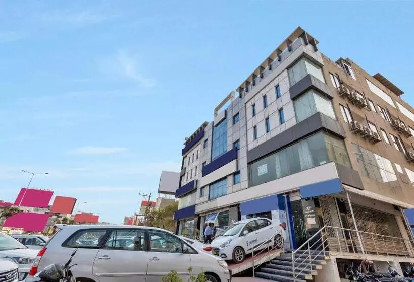ホテル Super Capital O Rudra Grand Near Kondapur X Road