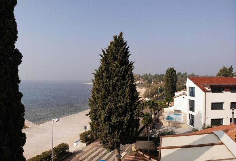 ペンション Apartments And Rooms With Parking Space Porec   6917