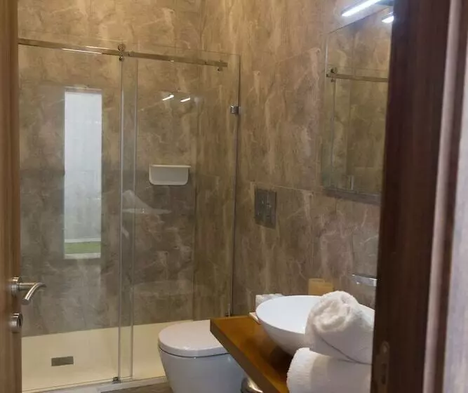 هتل De Rohan B&b