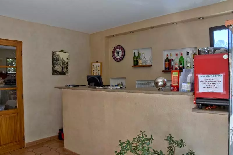 Отель Hôtel Des Deux Sorru