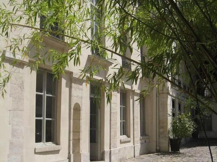 Boutique Hotel De La Place Des Vosges