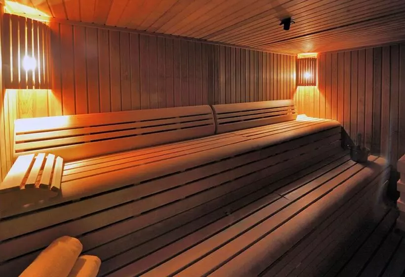 Doubletree By Hilton La Torre Golf & Spa Resort