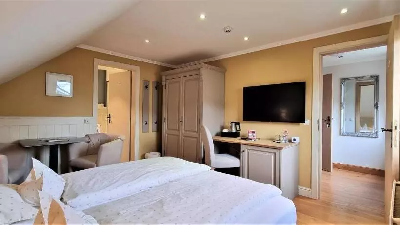 בית מלון כפרי Eifelland